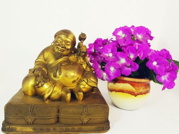 Tượng Thần Đại Hắc Thiên Bảo Hộ Cho Tuổi Mão & Tuất mèo